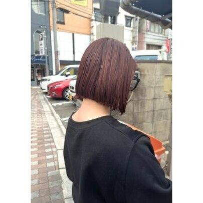 バッサリカットで暖色ボブ