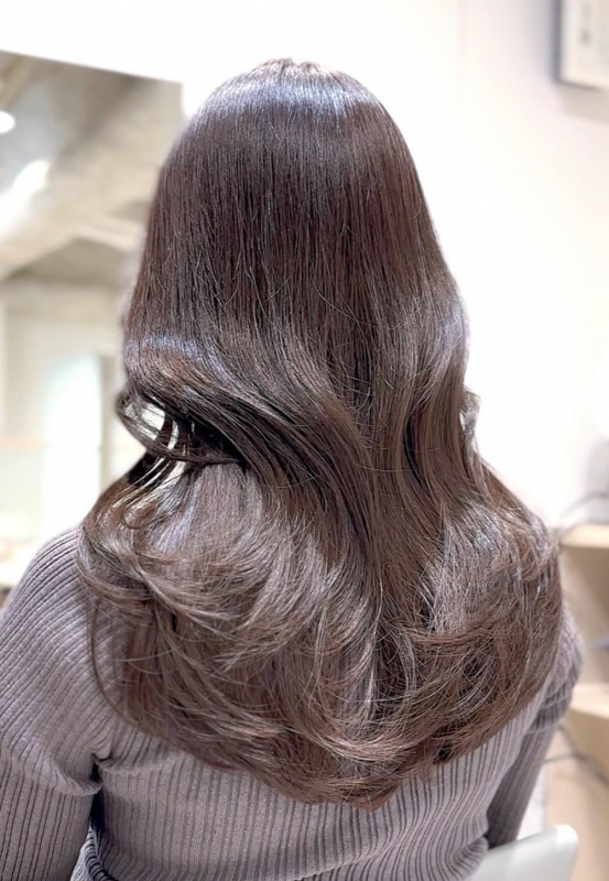 【京都で髪質改善】ロングでも重く見せないグレージュ×レイヤーカット